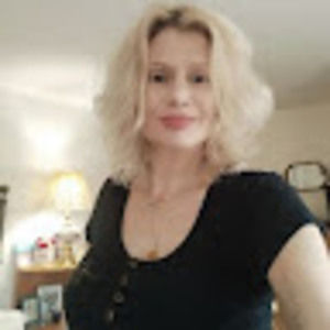 Meet your Posher, Deborah